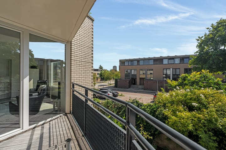 Foto 17 van Bep van Klaverenboulevard 76