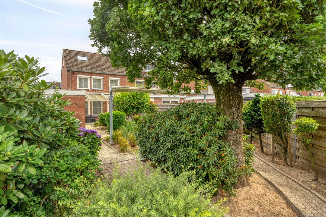 Photo 2 of Kamilleweg 15