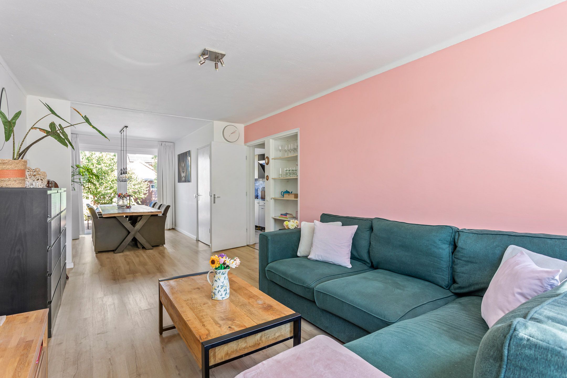 Foto 9 van J.H.W. Robersstraat 42