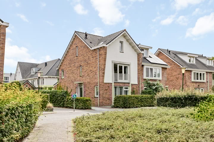 Foto 1 van Lombok 46