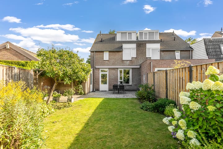 Foto 14 van Benedictastraat 2