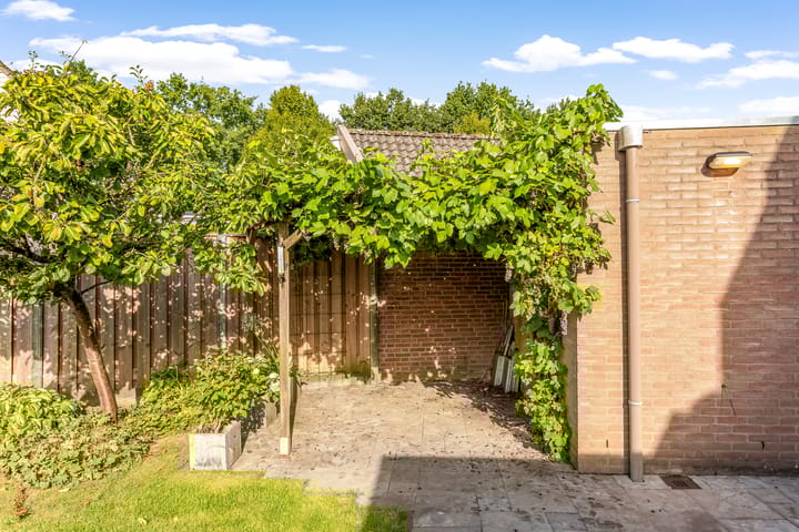 Foto 15 van Benedictastraat 2