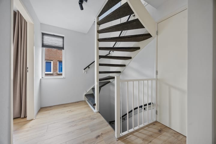 Photo 27 of Mgr.Bekkersstraat 4