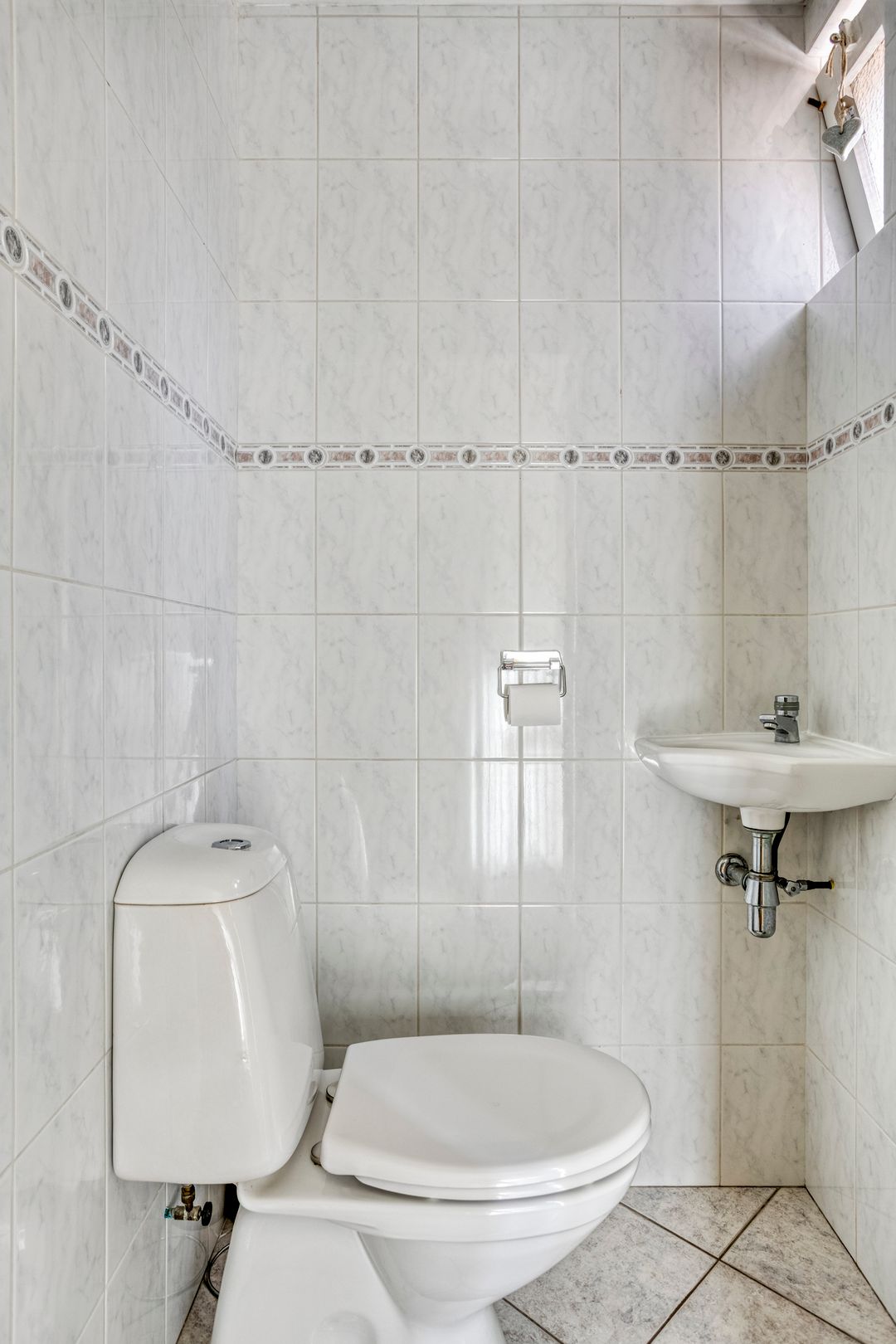 Photo 11 of Leliestraat 29