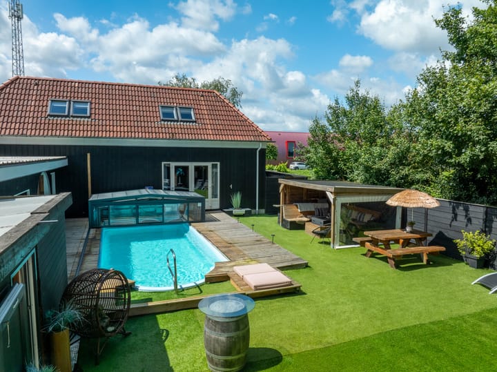 Photo 106 of Engelberterweg 91