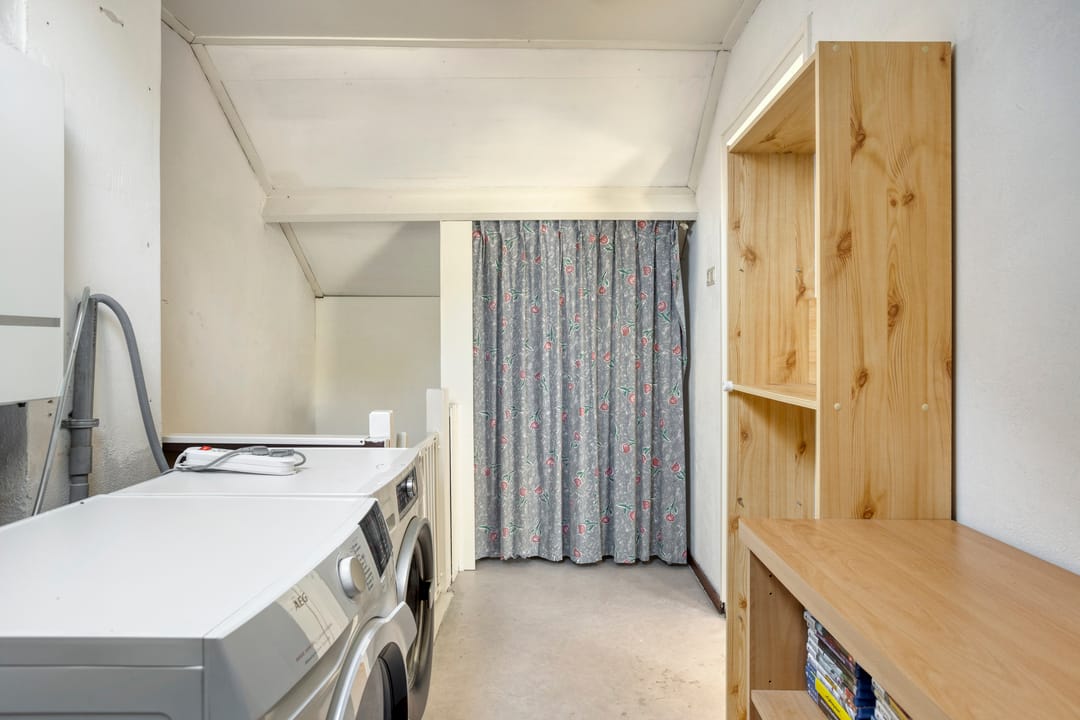 Photo 23 of Leliestraat 29