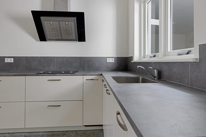 Photo 10 of Witherenstraat 22