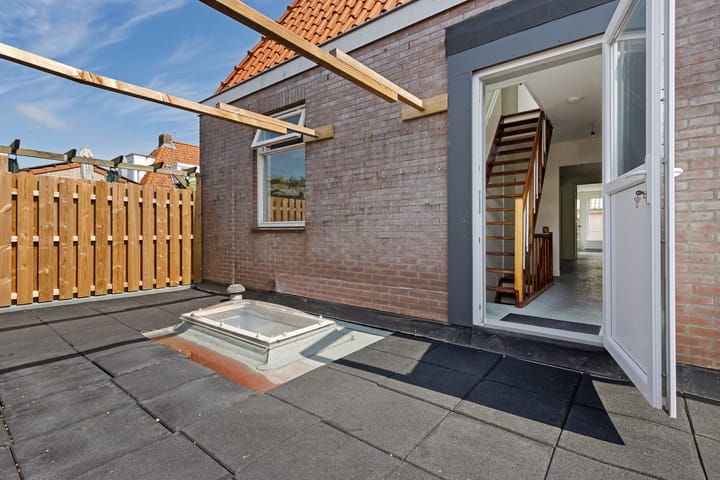 Photo 30 of Witherenstraat 22