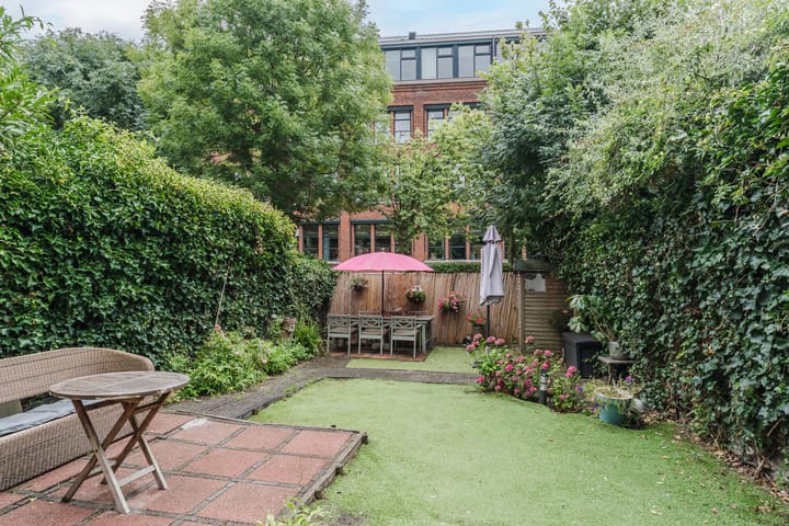 Foto 18 van Roelofsstraat 25