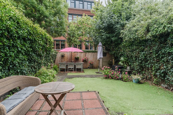 Foto 19 van Roelofsstraat 25