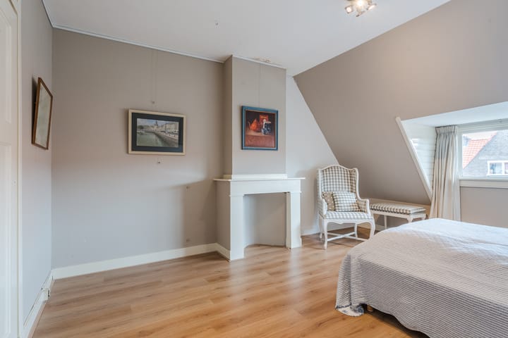 Foto 48 van Roelofsstraat 25