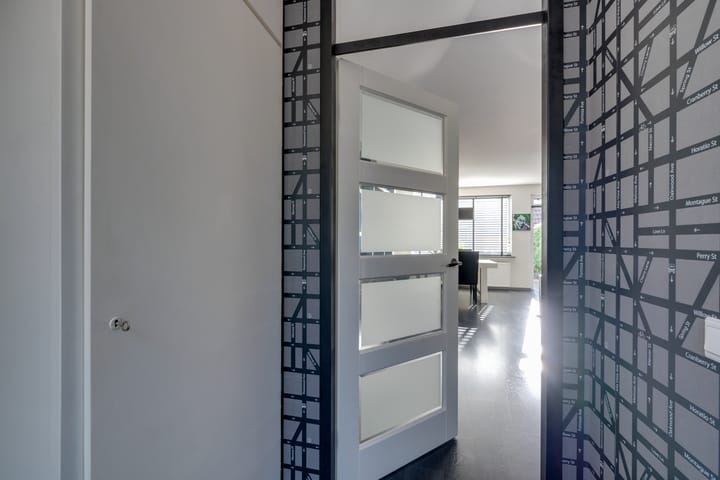 Foto 9 van Boterbloem 1-C