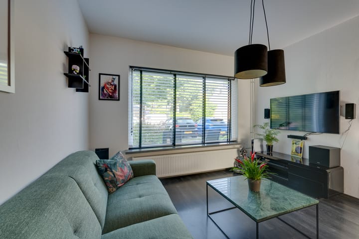 Foto 11 van Boterbloem 1-C