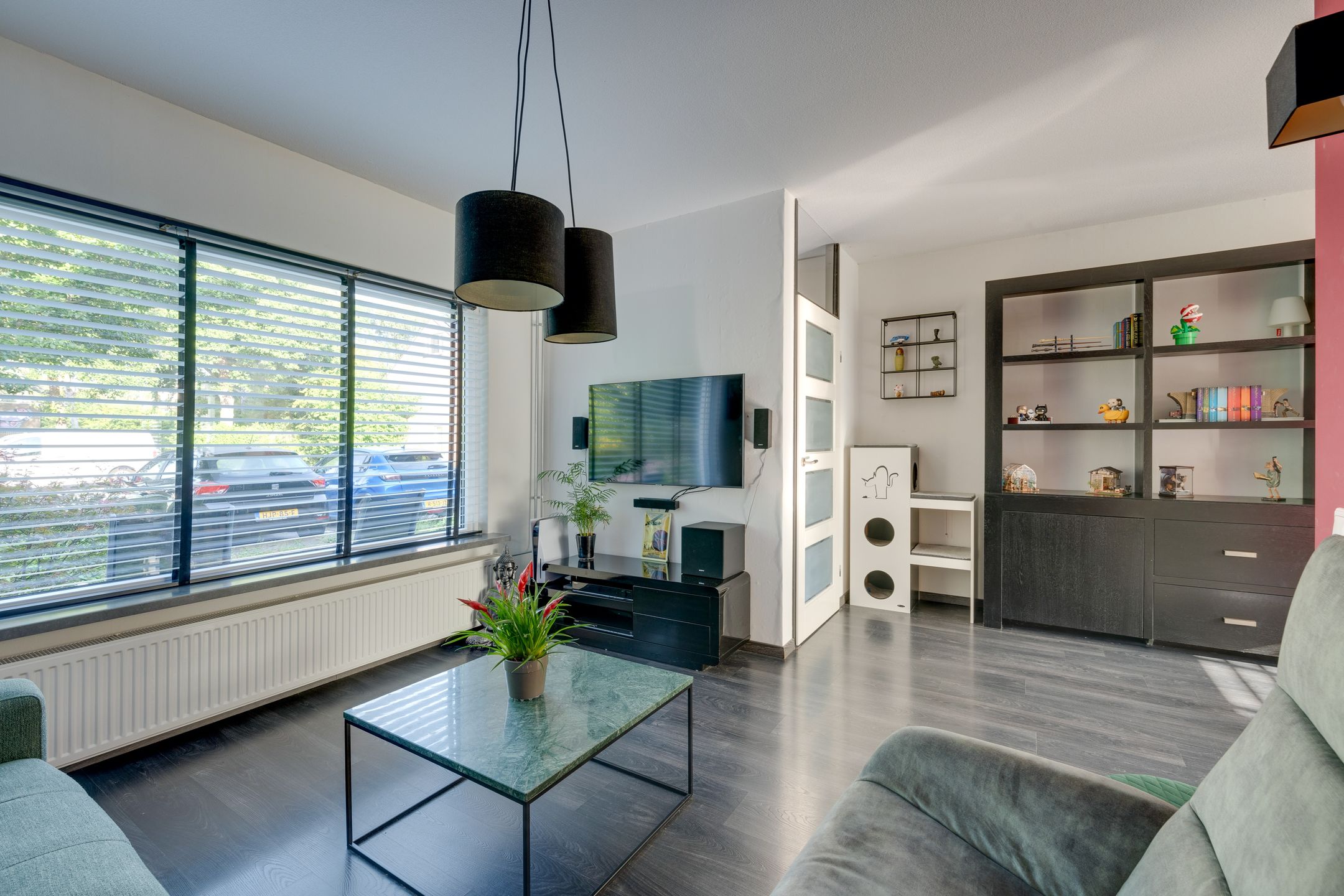 Foto 12 van Boterbloem 1-C