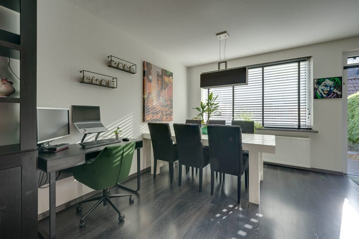 Foto 18 van Boterbloem 1-C