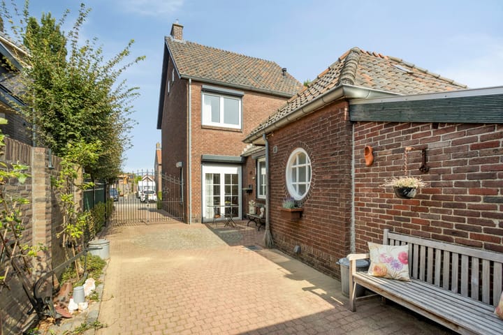 Photo 37 of Laurentiusstraat 13