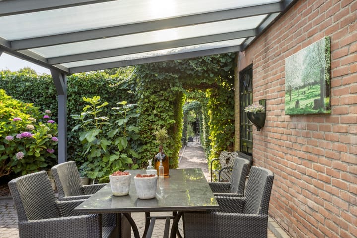 Photo 38 of Laurentiusstraat 13