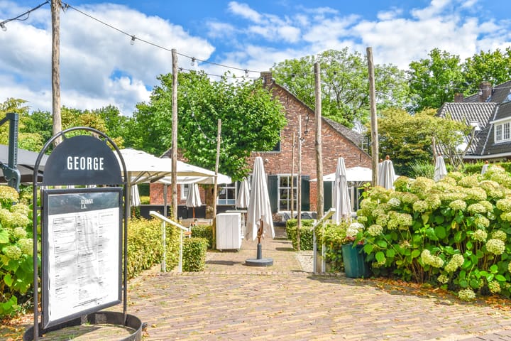 Foto 33 van Naarderstraat 43