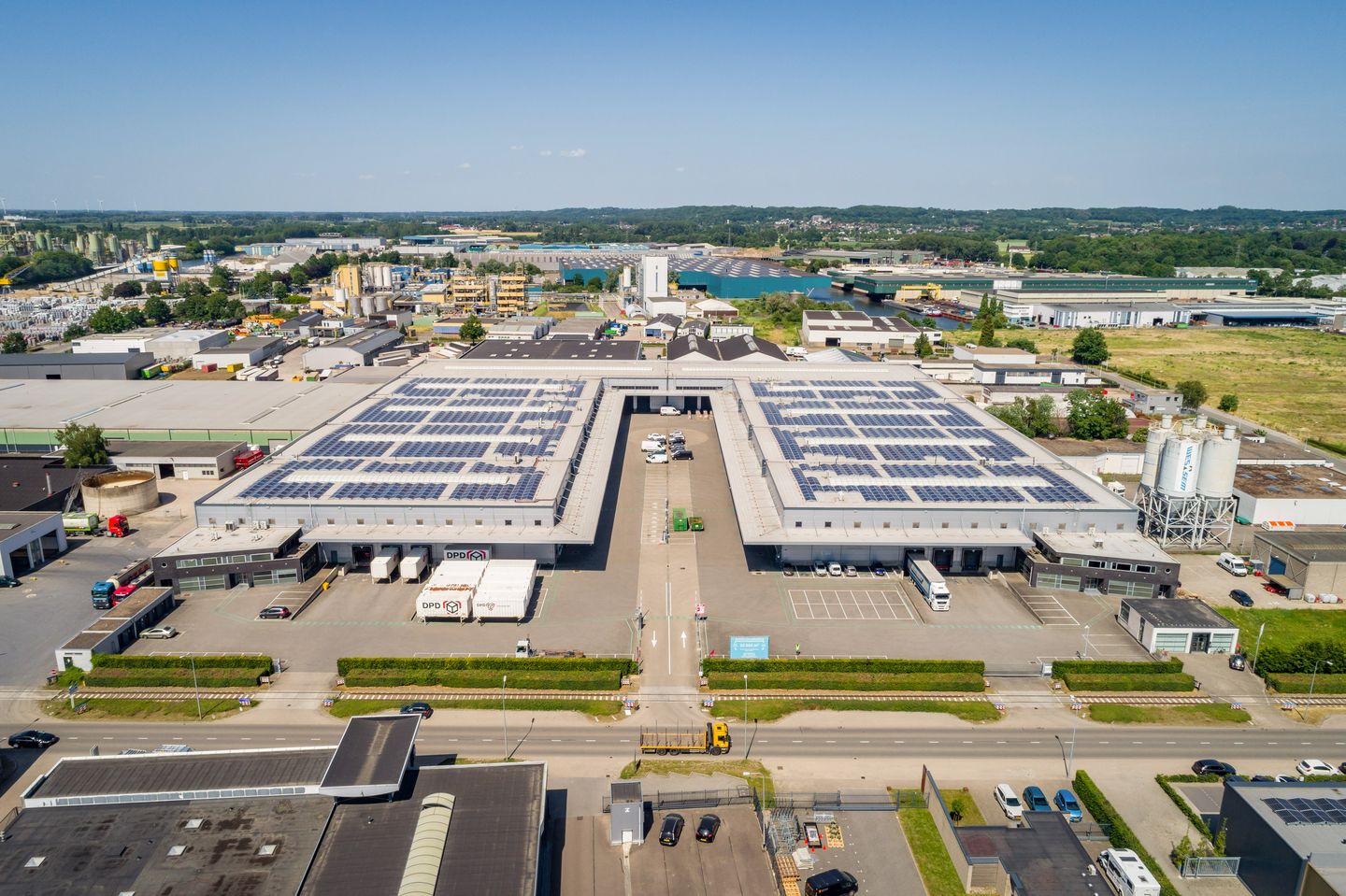 View photo 1 of Galjoenweg 68