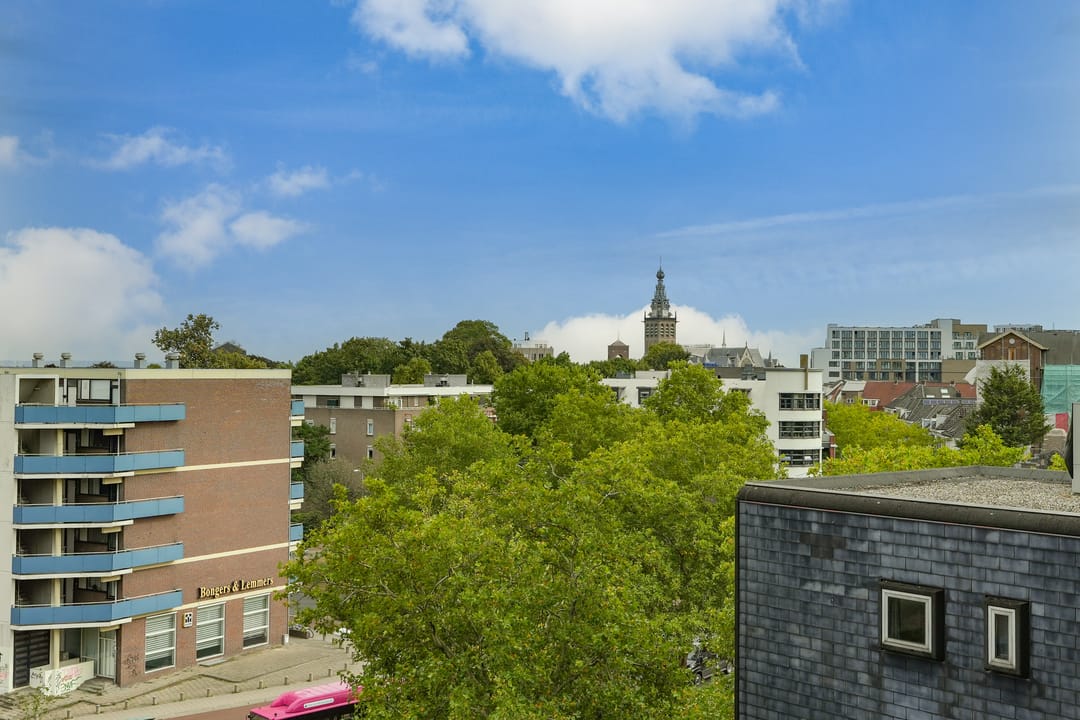 Foto 26 van Burg. Hustinxstraat 222