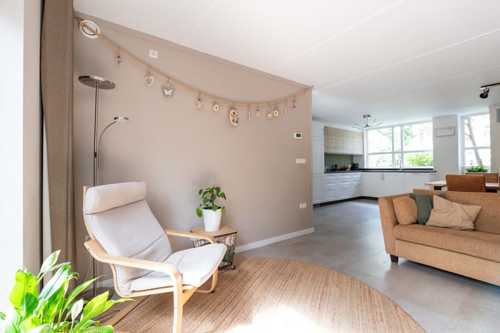 Foto 9 van Van Galenstraat 105