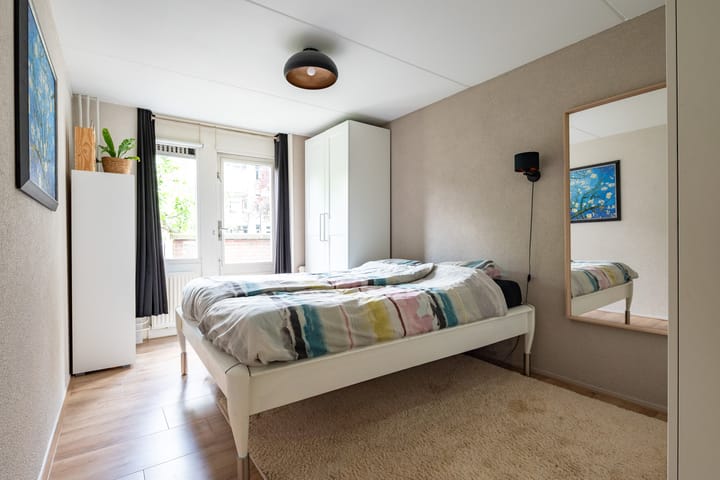 Foto 12 van Van Galenstraat 105