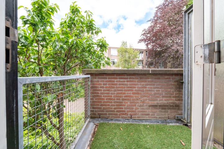 Foto 15 van Van Galenstraat 105