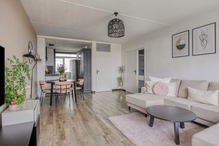 Foto 9 van Plutostraat 320