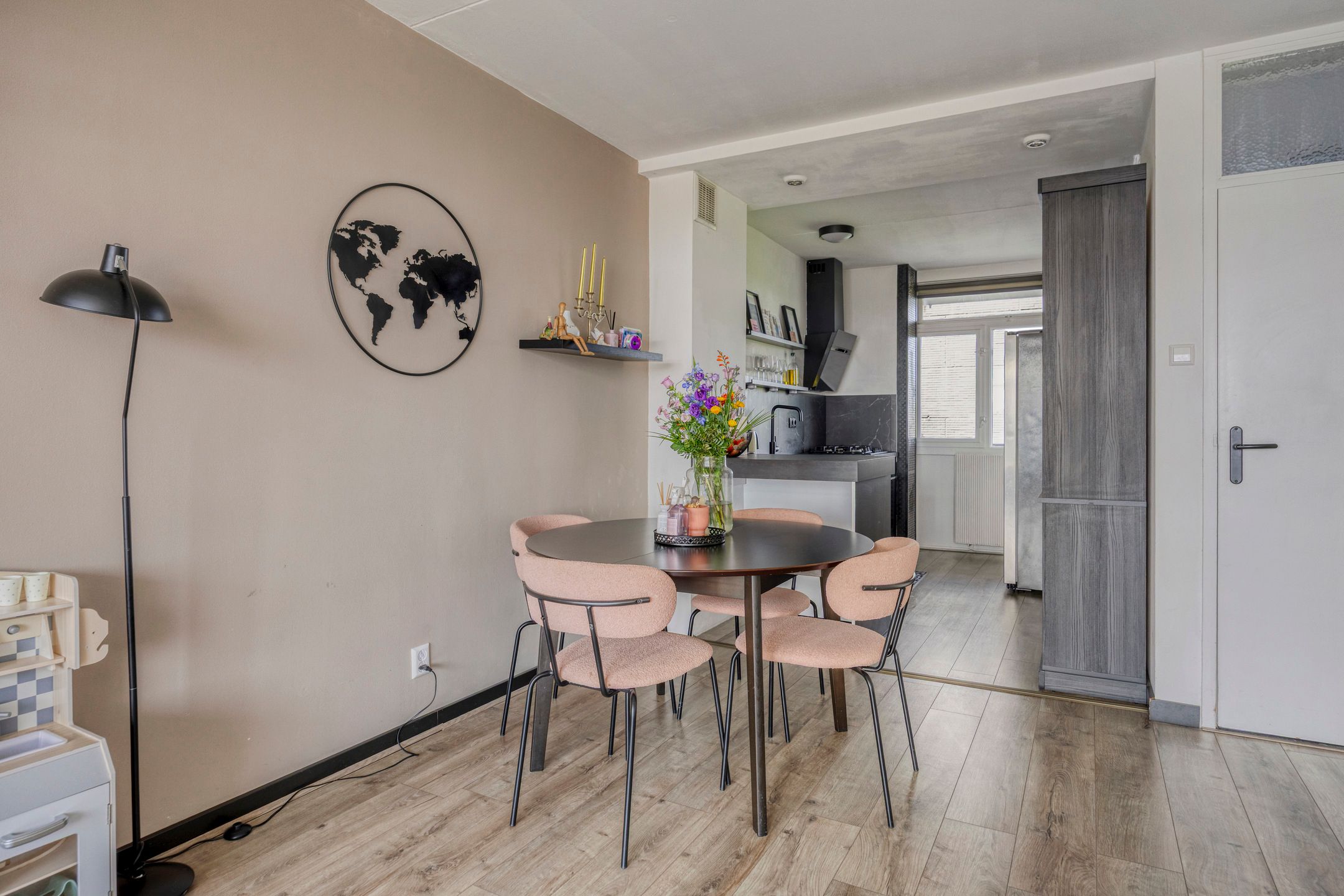 Foto 12 van Plutostraat 320