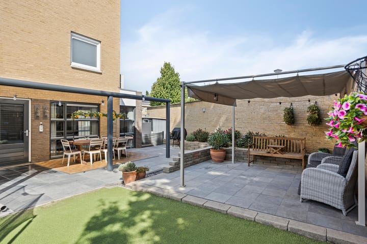 Foto 5 van Aronskelk 50