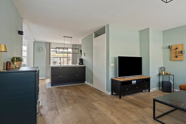 Foto 13 van Aronskelk 50