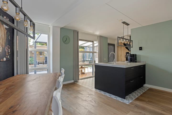 Foto 16 van Aronskelk 50