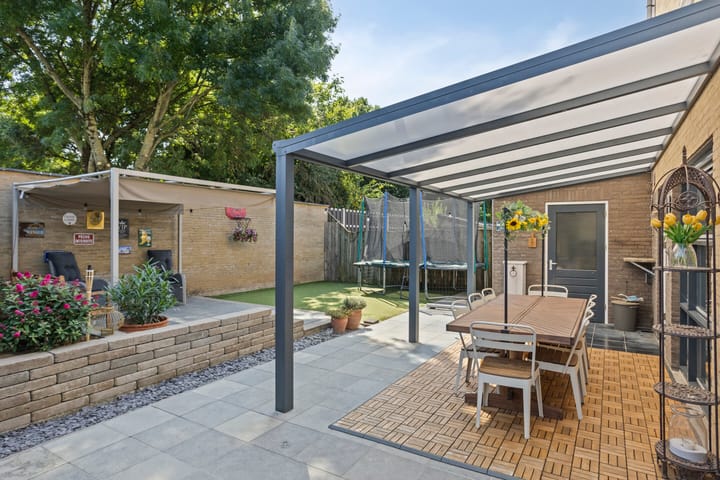 Foto 20 van Aronskelk 50