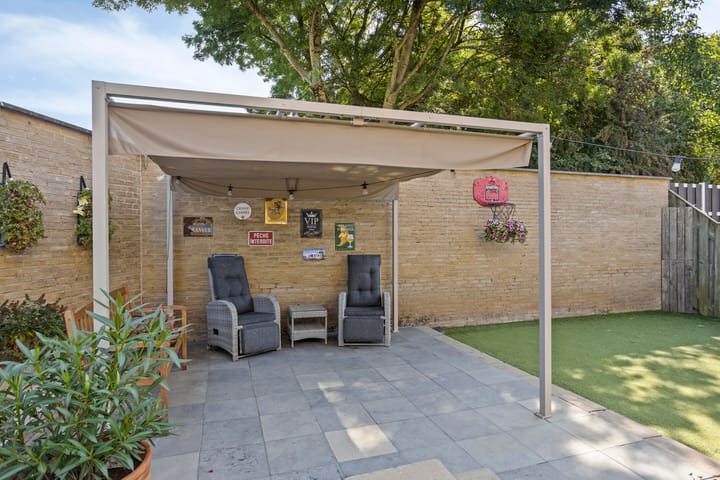 Foto 21 van Aronskelk 50