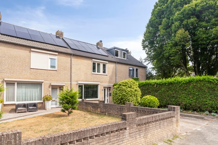 Foto 6 van Van der Duyn van Maasdamstraat 4