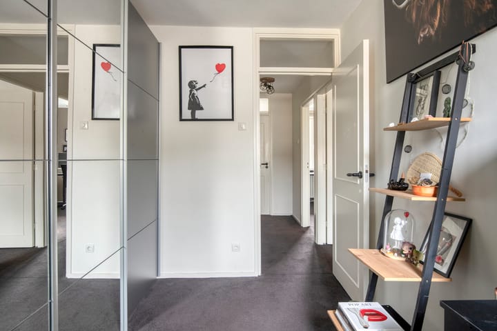 Foto 25 van Van der Duyn van Maasdamstraat 4