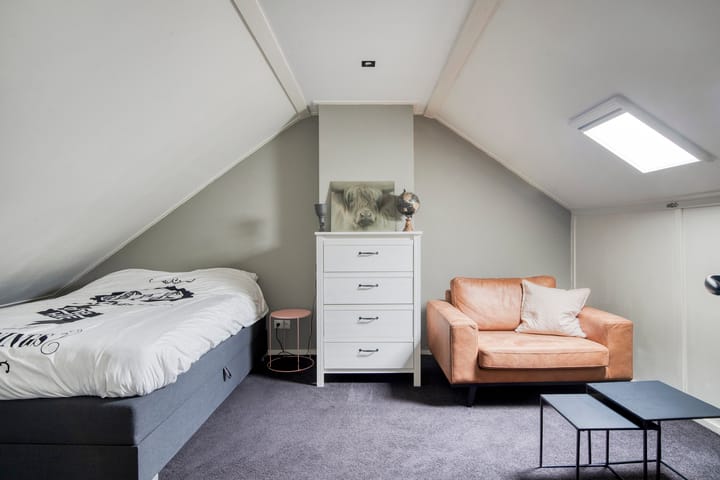 Foto 28 van Van der Duyn van Maasdamstraat 4