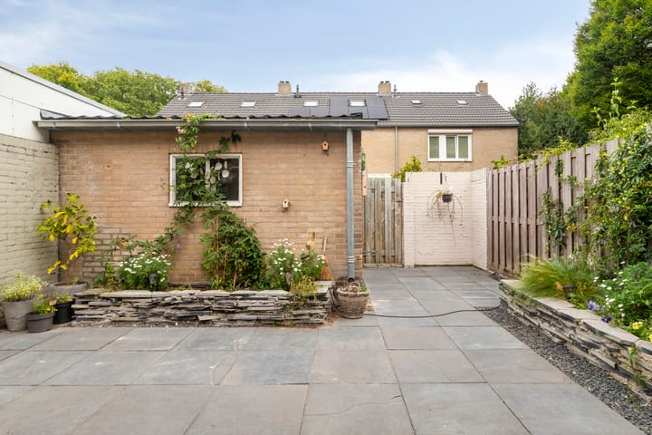 Foto 31 van Van der Duyn van Maasdamstraat 4