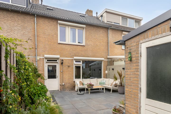 Foto 32 van Van der Duyn van Maasdamstraat 4