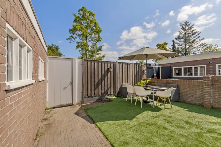 Foto 37 van Sint Theresiastraat 25