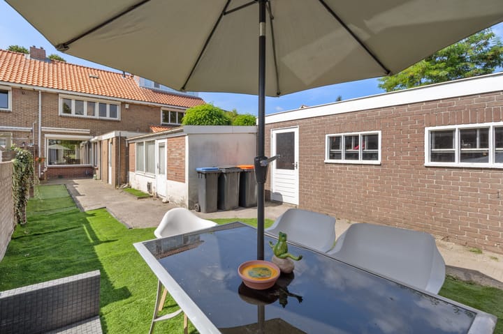 Foto 38 van Sint Theresiastraat 25