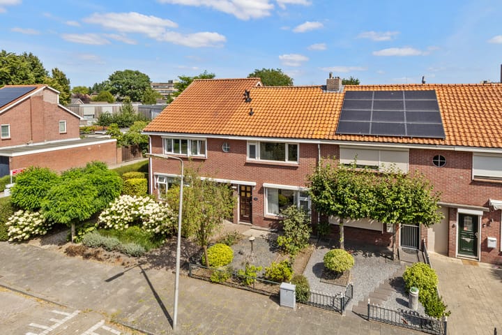 Foto 46 van Sint Theresiastraat 25