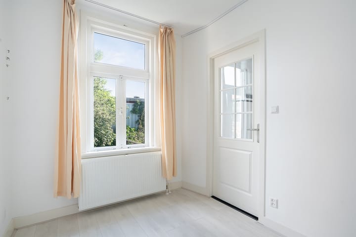 Foto 22 van Van Galenstraat 2