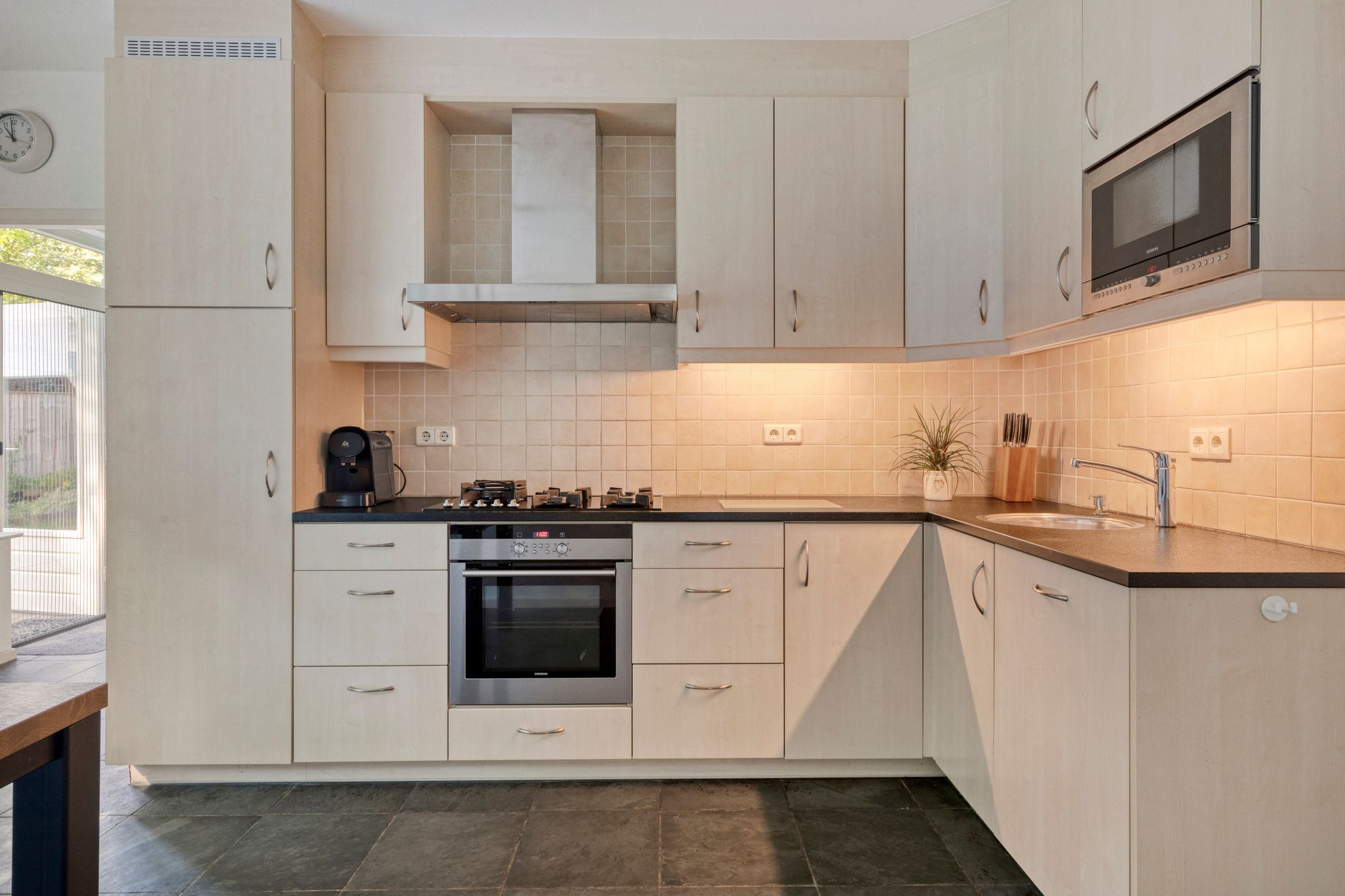 Foto 18 van Zoete Ermgaard 8