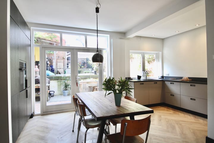 Foto 3 van Dorpsplein 1