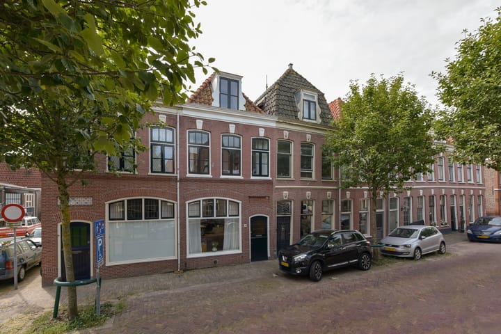 Foto 2 van Italiaanse Zeedijk 48