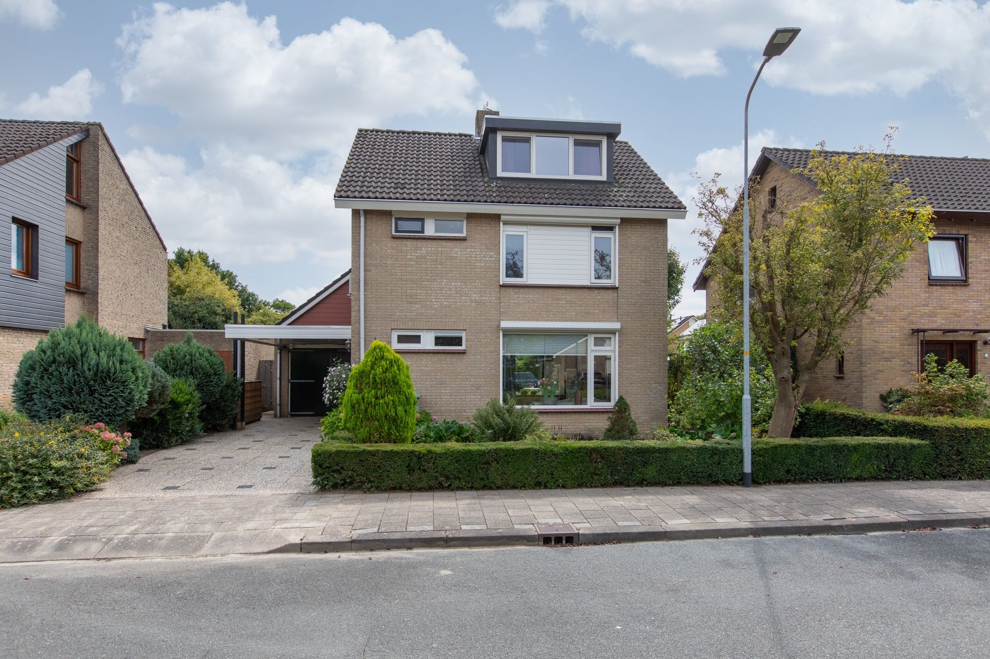 Foto 9 van Meidoornstraat 47