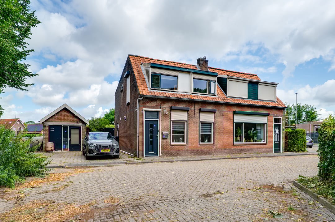 Photo 7 of Julianastraat 28