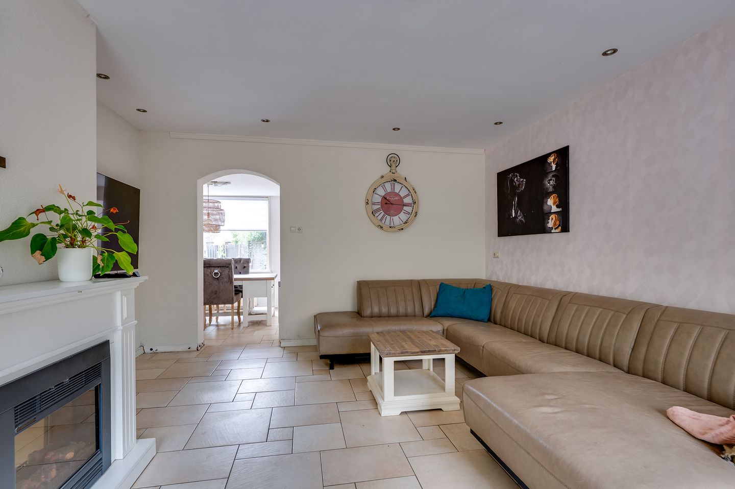 Photo 10 of Julianastraat 28