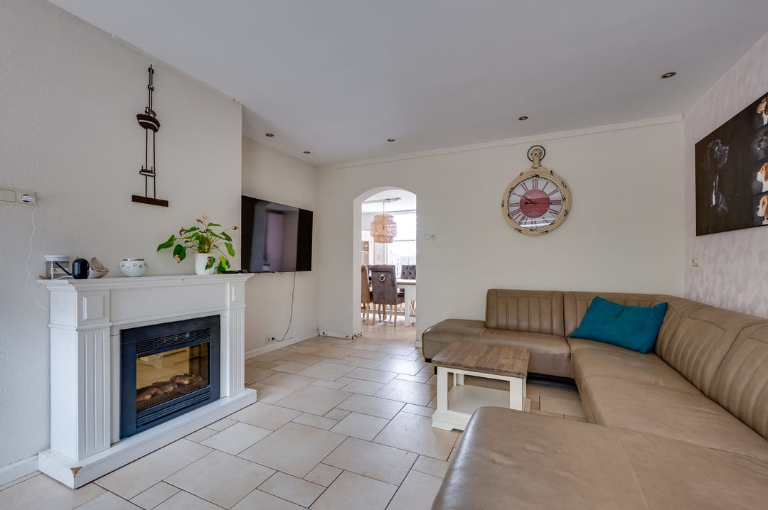 Photo 11 of Julianastraat 28